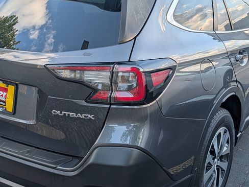 Used 2020 Subaru Outback Premium w/ Popular Package #1 AWD/4WD image 8