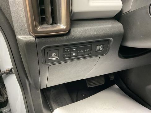 Used 2024 GMC Hummer EV 2X AWD/4WD image 13