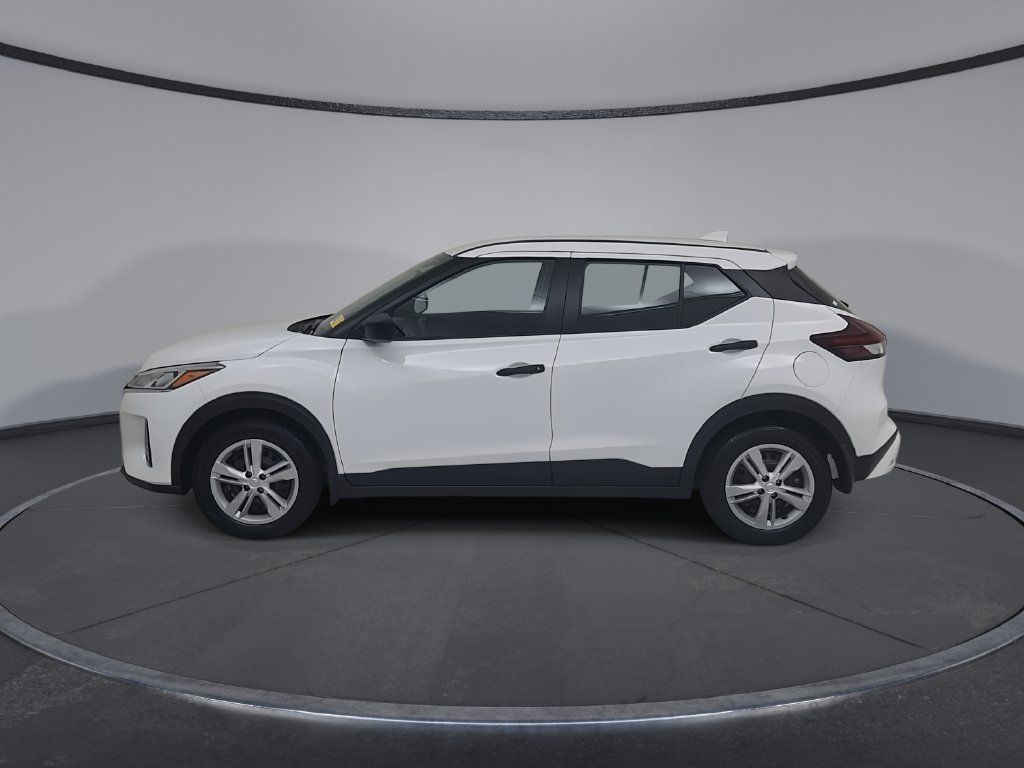 Used 2025 Nissan Kicks Play S FWD image 12