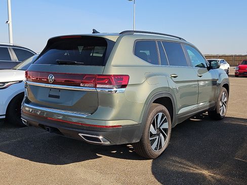 Used 2026 Volkswagen Atlas SE FWD image 3