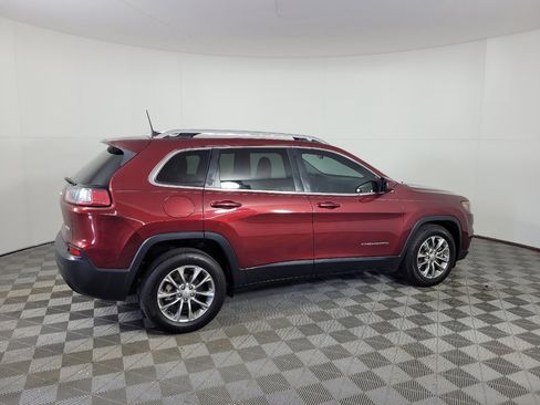 Used 2019 Jeep Cherokee Latitude Plus FWD image 10