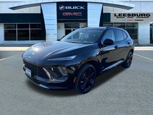 New 2025 Buick Envision Sport Touring image 3