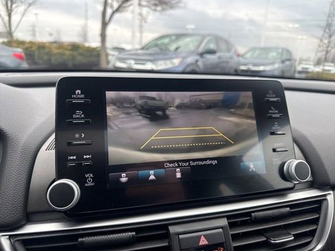 Certified 2018 Honda Accord EX image 21