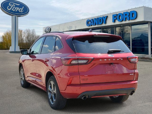 Used 2023 Ford Escape ST-Line w/ Tech Pack #1 AWD/4WD image 3