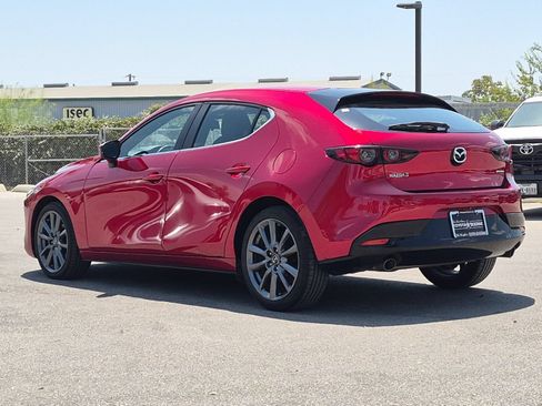 Used 2021 MAZDA MAZDA3 s FWD image 3