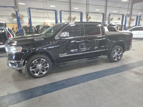 Used 2022 RAM 1500 Limited RWD image 1