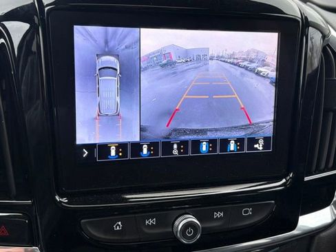 Used 2020 Chevrolet Traverse Premier image 11