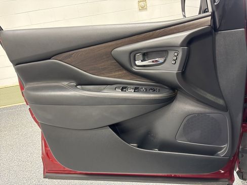 Used 2024 Nissan Murano Platinum w/ Cargo Package image 25