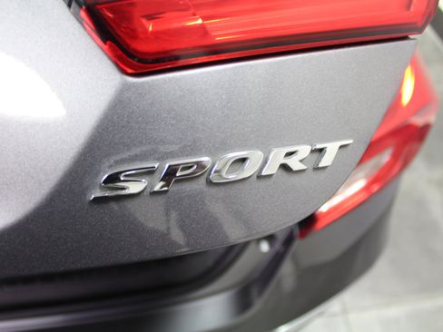 Used 2018 Honda Accord Sport image 30