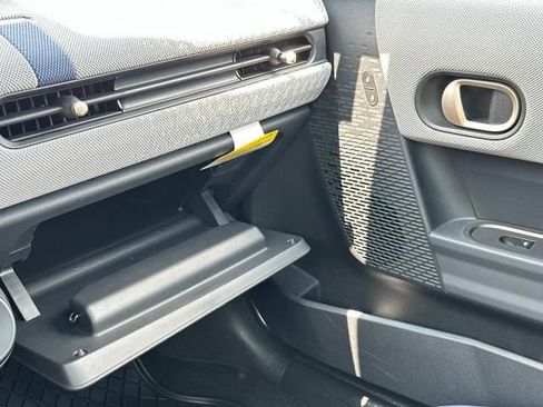 Certified 2025 MINI Cooper S image 38