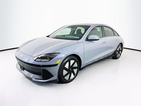 Used 2024 Hyundai Ioniq 6 SE image 3