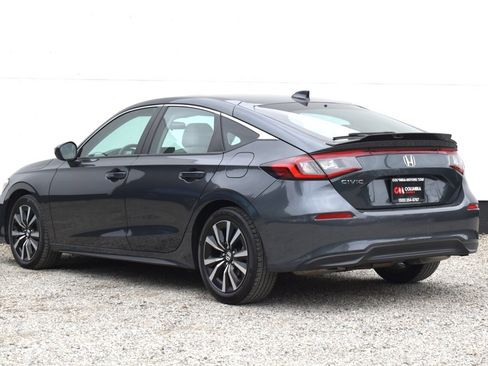 Used 2024 Honda Civic EX-L image 2