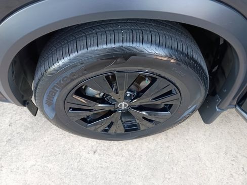 Used 2023 Nissan Rogue SV w/ SV Premium B Package FWD image 27