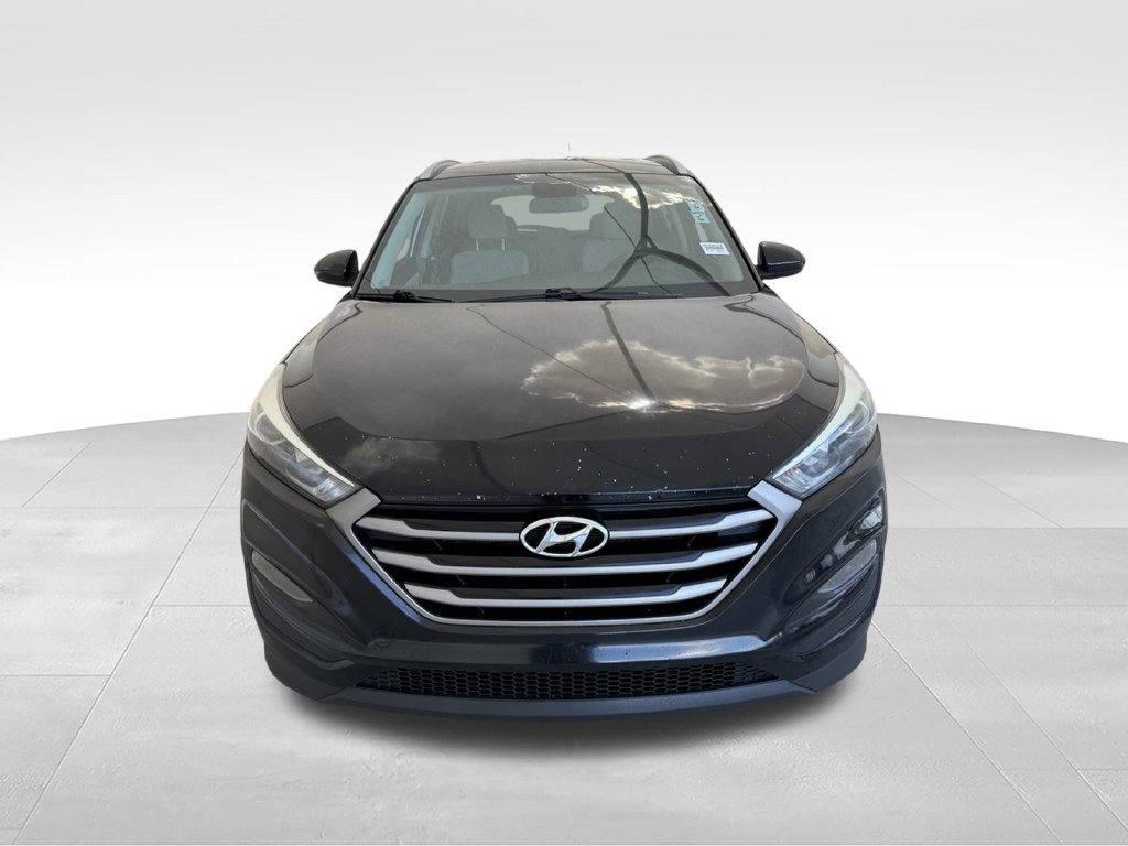 Used 2016 Hyundai Tucson SE w/ Option Group 02 FWD image 3