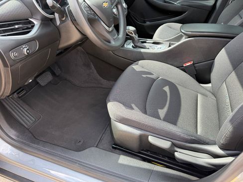 Used 2024 Chevrolet Malibu LS FWD image 18
