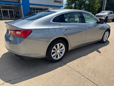 Used 2024 Chevrolet Malibu LT FWD image 3