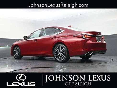 Certified 2024 Lexus ES 350 w/ Premium Package FWD image 17