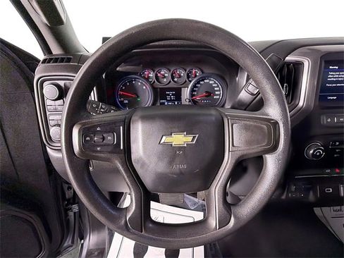 Used 2020 Chevrolet Silverado 1500 Custom w/ Custom Convenience Package image 11