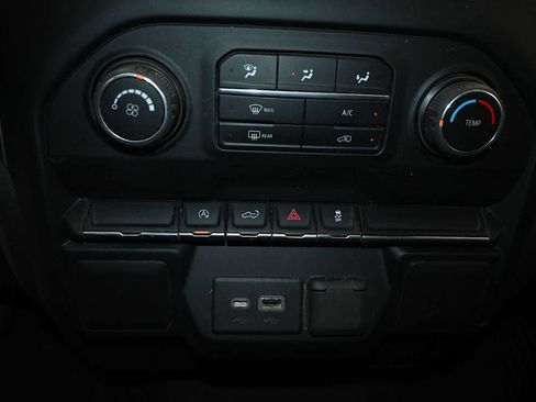 Used 2022 Chevrolet Silverado 1500 Custom AWD/4WD image 14