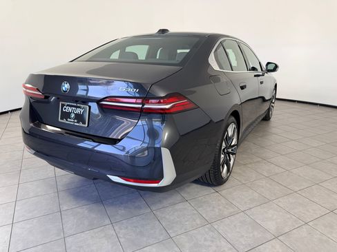 New 2026 BMW 530i image 9