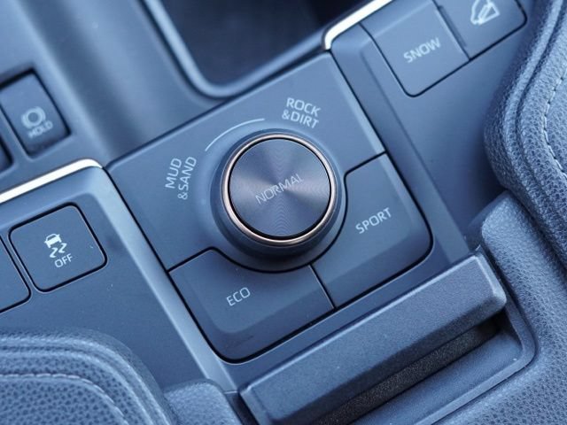 Certified 2025 Toyota Grand Highlander AWD Hybrid image 40