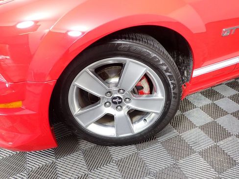 Used 2006 Ford Mustang GT Premium RWD image 33