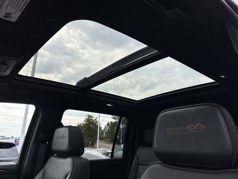 Used 2023 Chevrolet Suburban High Country w/ Premium Package 2 image 28