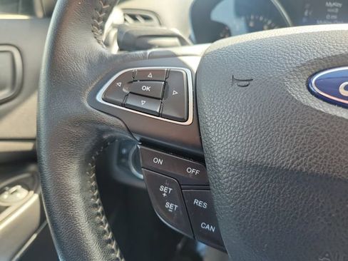 Used 2019 Ford Escape SE FWD image 21