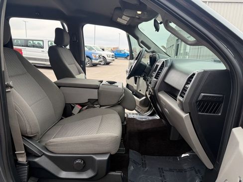 Used 2017 Ford F150 XLT image 15