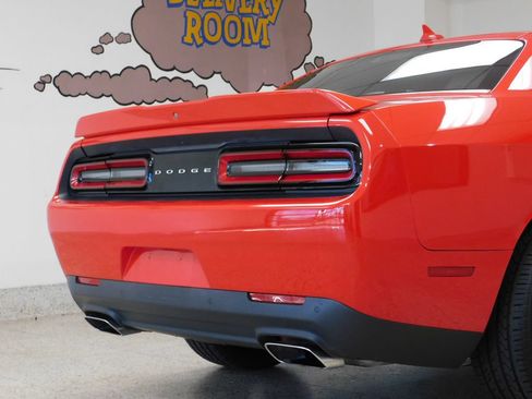 Used 2015 Dodge Challenger R/T Plus RWD image 67