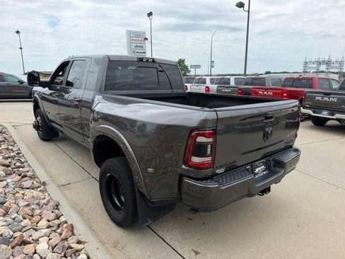 Used 2024 RAM 3500 Limited AWD/4WD image 8