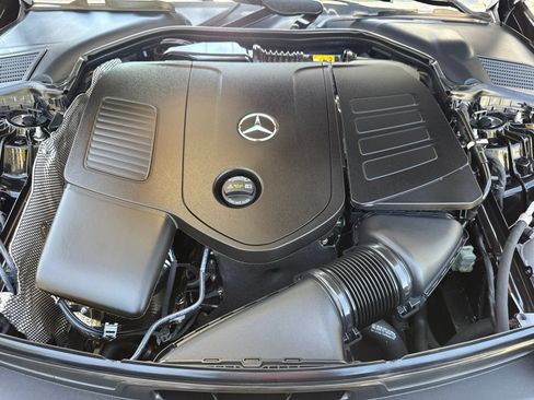 Used 2024 Mercedes-Benz C 300 Sedan image 40