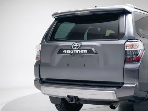 Used 2021 Toyota 4Runner TRD Off-Road Premium w/ Moonroof Package AWD/4WD image 10
