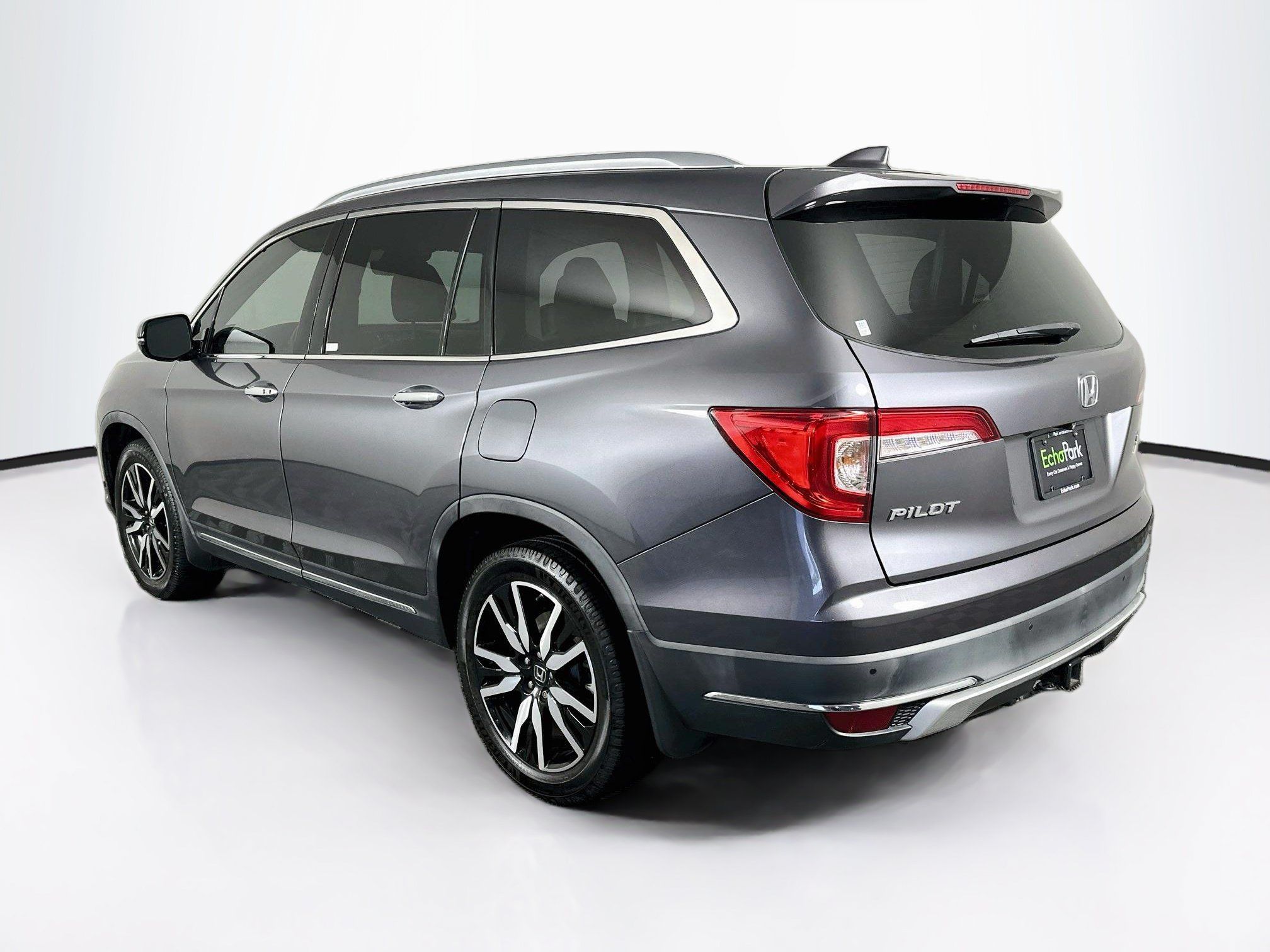 Used 2019 Honda Pilot Touring image 5