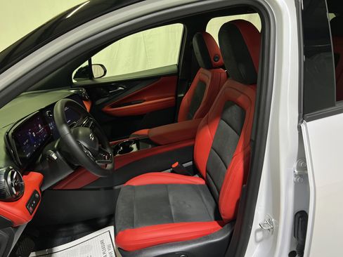 Certified 2025 Chevrolet Blazer EV RS image 17