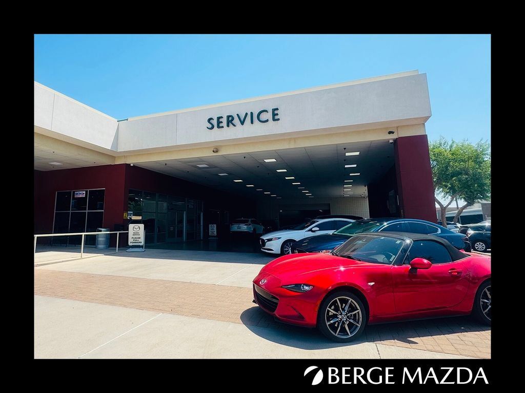 New 2026 MAZDA MX-5 Miata Club w/ Weather Package RWD image 32