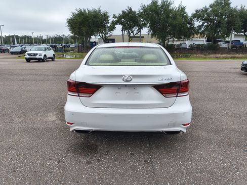 Used 2016 Lexus LS 460 w/ Comfort Package RWD image 5