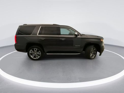 Used 2018 Chevrolet Tahoe Premier AWD/4WD image 5