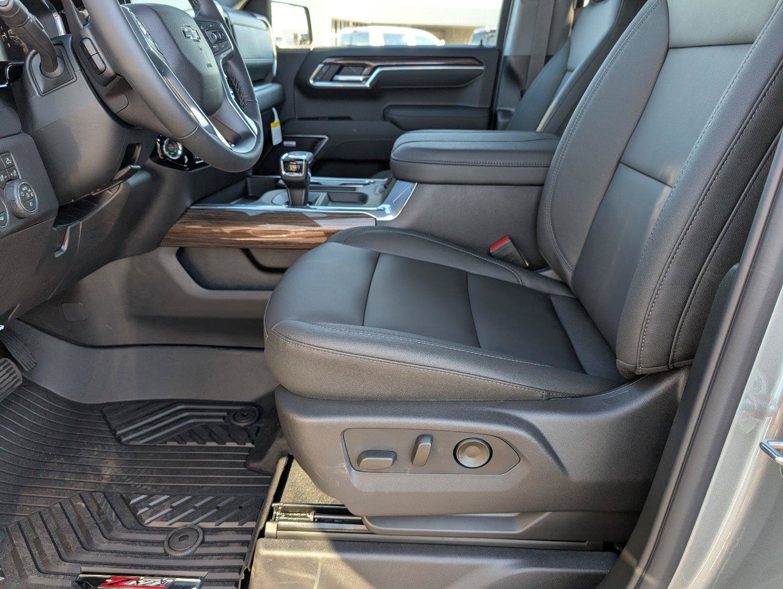 New 2026 Chevrolet Silverado 1500 RST w/ RST All Star Premium Package AWD/4WD image 13