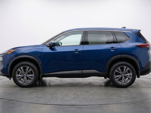 Used 2025 Nissan Rogue SV AWD/4WD image 5