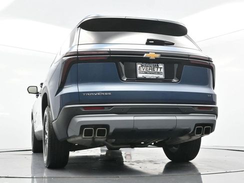 Used 2024 Chevrolet Traverse LT w/ LPO, Floor Liner Package FWD image 45