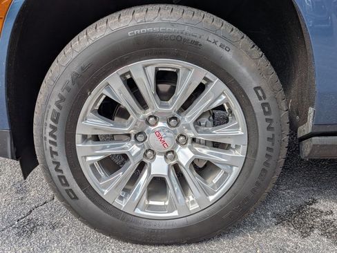 Used 2025 GMC Yukon XL Denali w/ Sun & Power Step Package AWD/4WD image 18