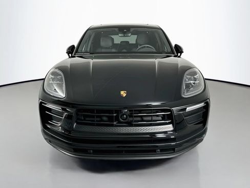 Certified 2026 Porsche Macan AWD/4WD image 6