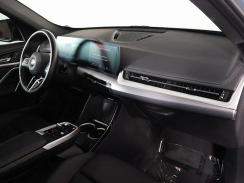 Used 2023 BMW X1 xDrive28i w/ M Sport Package AWD/4WD image 9
