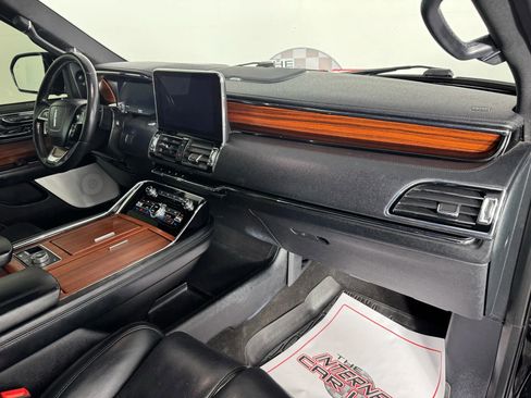 Used 2020 Lincoln Navigator L Reserve w/ Equipment Group 208A Reserve image 12