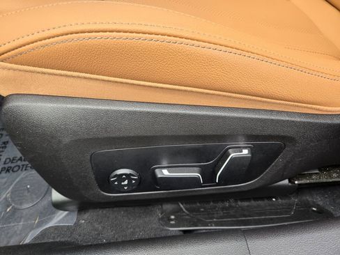 Certified 2025 BMW 330i xDrive Sedan w/ Premium Package image 26