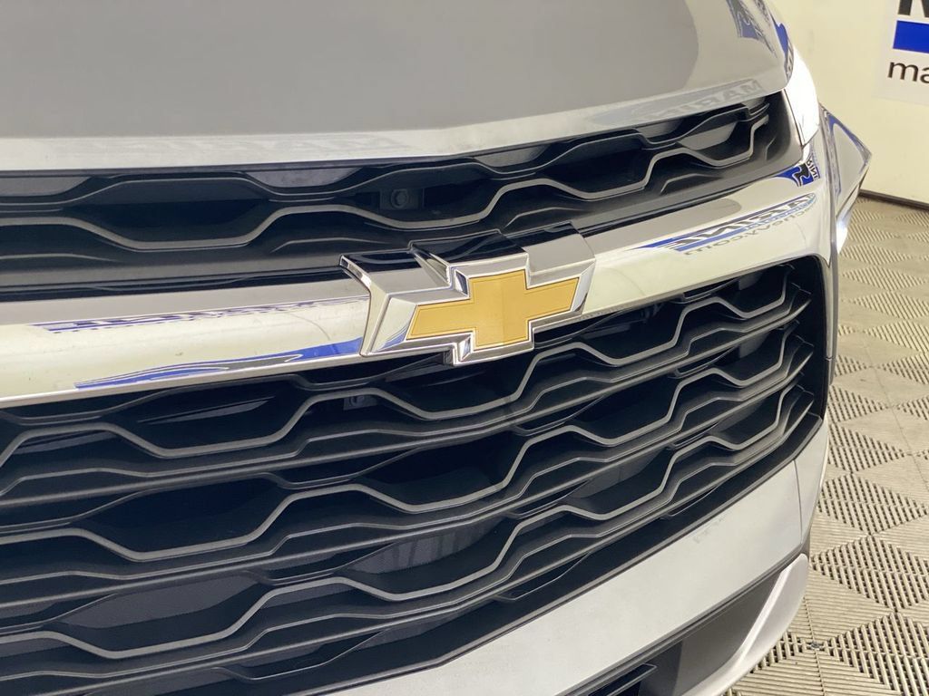 Used 2023 Chevrolet Blazer LT FWD image 36