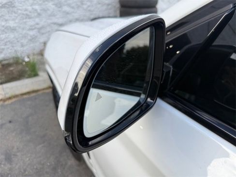 Used 2023 BMW X4 xDrive30i w/ M Sport Package image 33