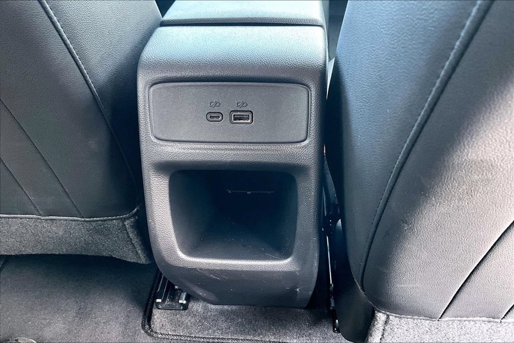 Used 2025 Chevrolet Trax LT FWD image 10