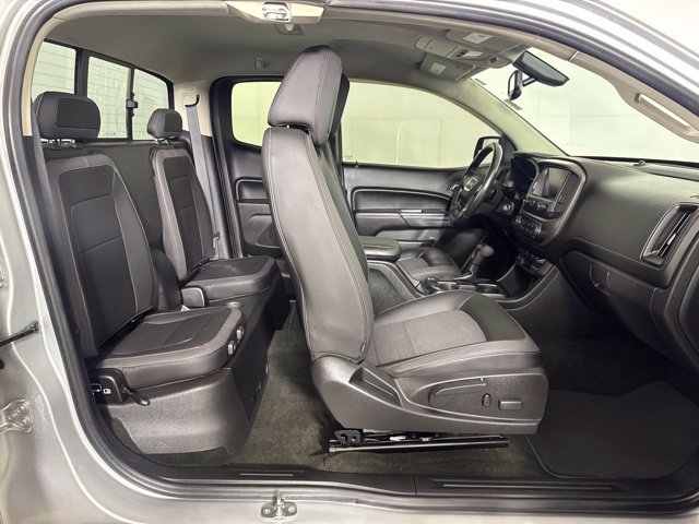 Used 2015 GMC Canyon SLE AWD/4WD image 6